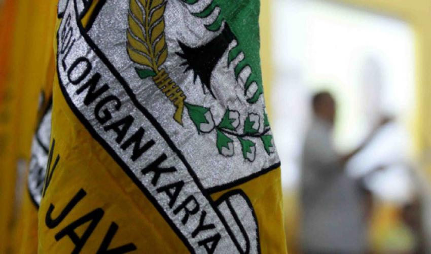 81Golkar_bendera_98.jpg