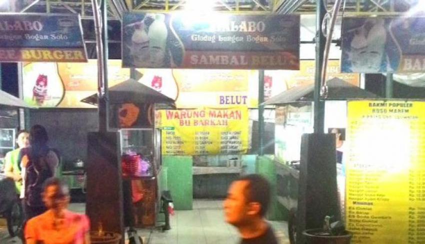 92306605_warung-sambal-belut-milik-besan-jokowi-di-solo_663_382.jpg