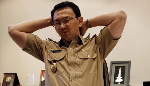 77Ahok-Rileks.jpg