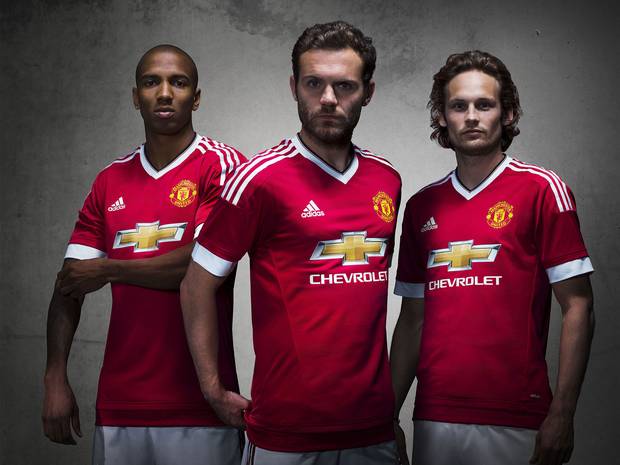 37New-man-U-kit.jpg