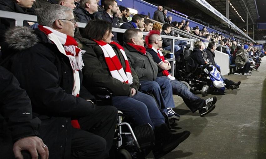 72disabled-fans-009.jpg