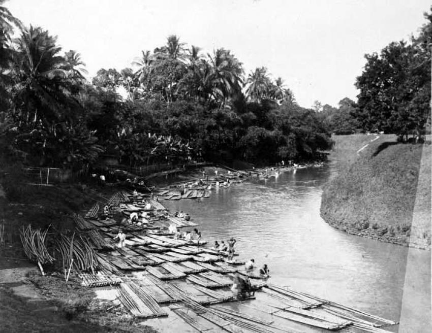 66sungai_ciliwung_meester_cornelis.jpg