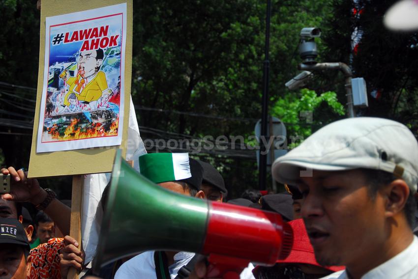 25GERAKAN_LAWAN_AHOK_6.jpg