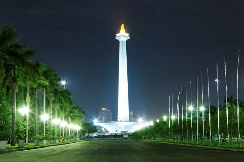 5monas-dki.jpg