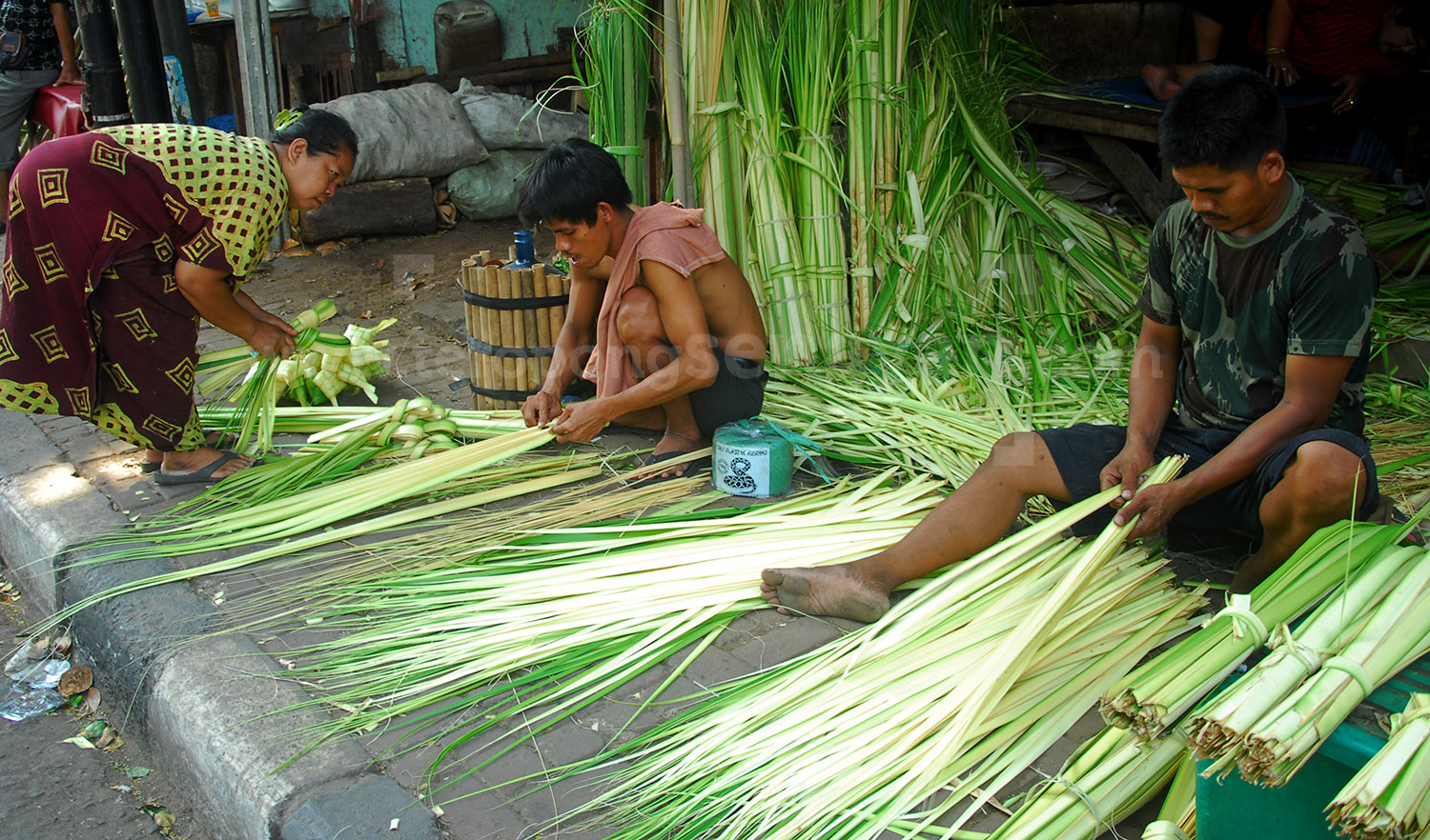 11TUKANG_KETUPAT_1.jpg