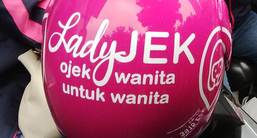 35ladyjek.jpg