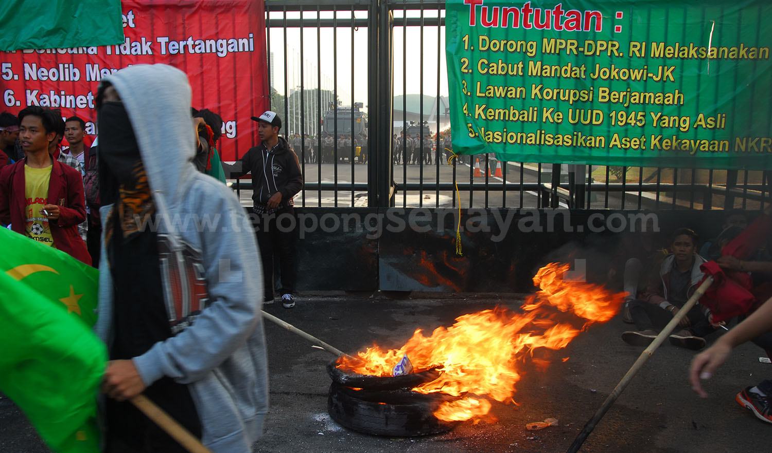 88DEMO_TURUNKAN_JOKOWI_7.jpg