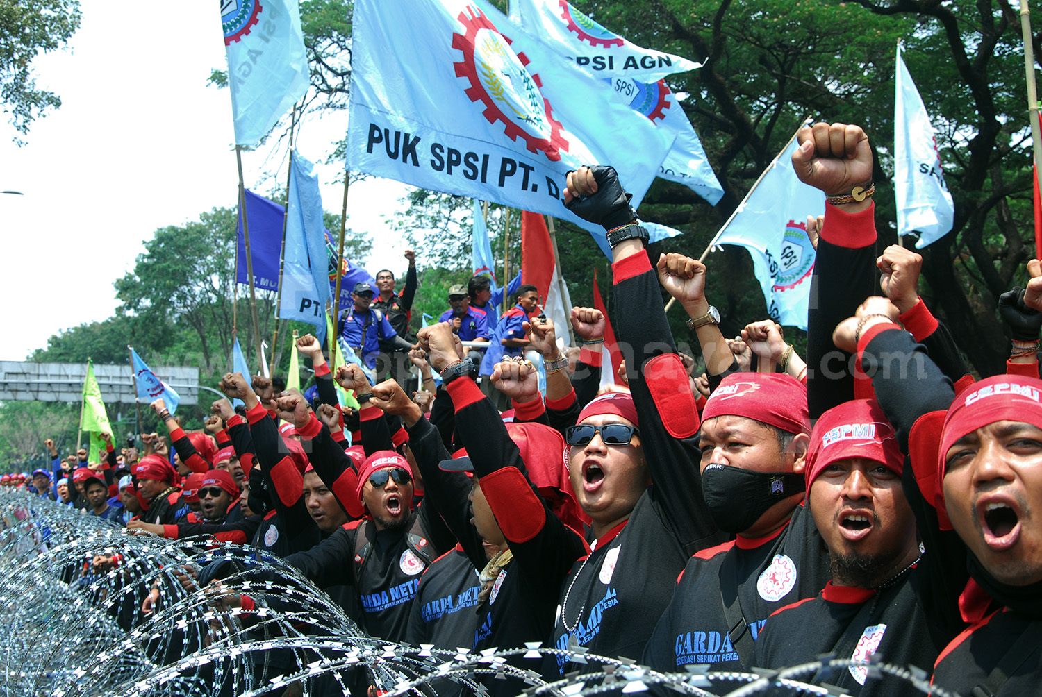 26DEMO_BURUH_9.jpg