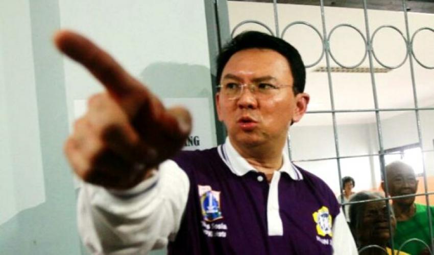 94ahok-geram.jpg