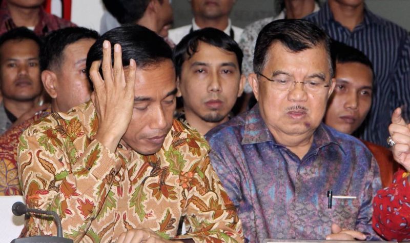 33Jokowigarukkepala.jpg