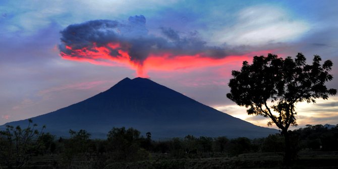 78gunungagung.jpg