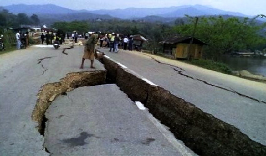 22gempa-bumi.jpg.jpg