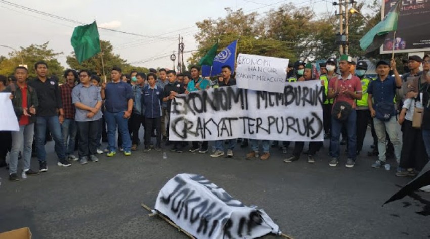 5Demo-Mahasiswa-Keranda.jpg.jpg