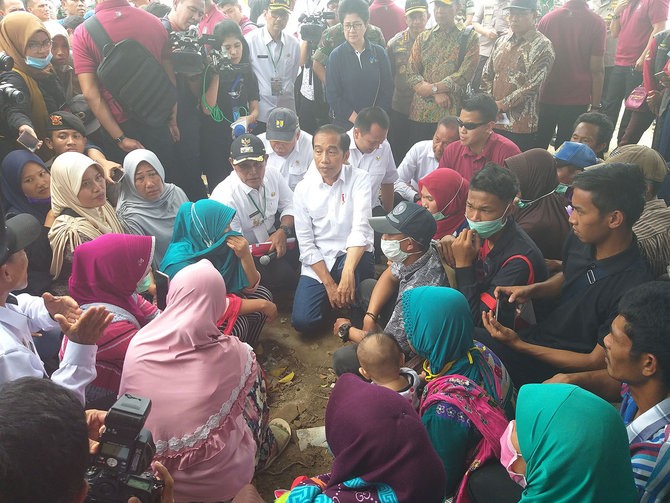 8320190102124807-1-jokowi-dengar-harapan-korban-dampak-tsunami-lampung-selatan-001-n-efendi.jpg.jpg